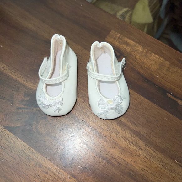 RETIRED American Girl Maryellen Cherry Outfit - Picture 8 of 8